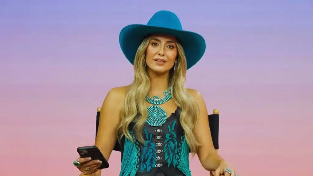 Who is Lainey Wilson