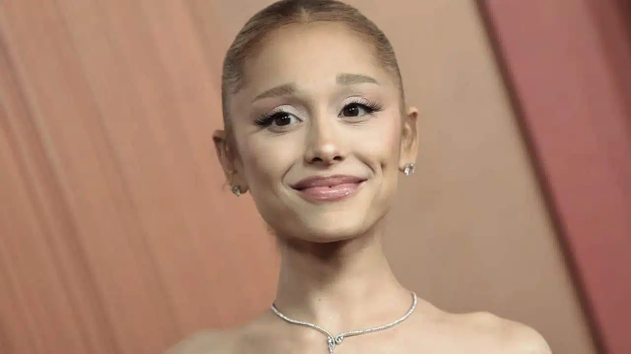 Ariana Grande Announces Eternal Sunshine Tour