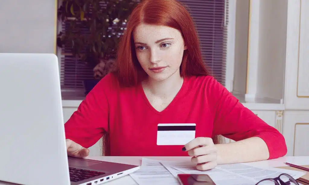 Features to Look for in a Credit Card for Bad Credit