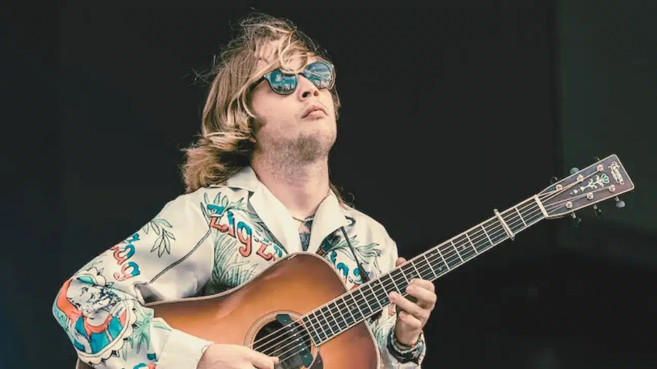 How Old is Billy Strings