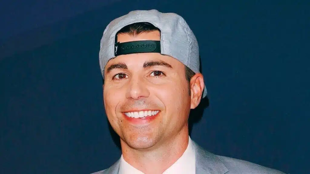 How Tall is Mark Rober