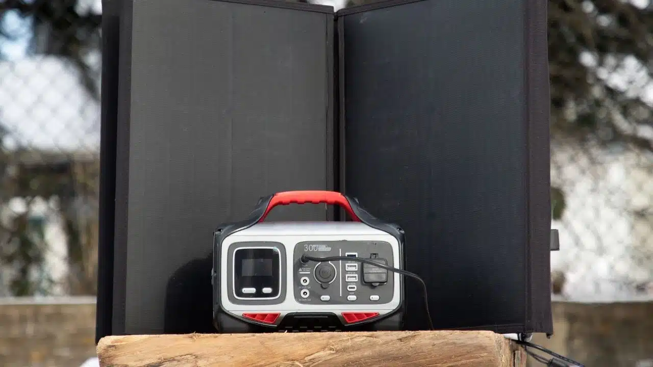 Solar Generators Revolutionizing Renewable Energy at Home