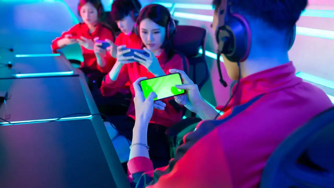 Mid-Season Invitational 2025: playing esport betting Singapore