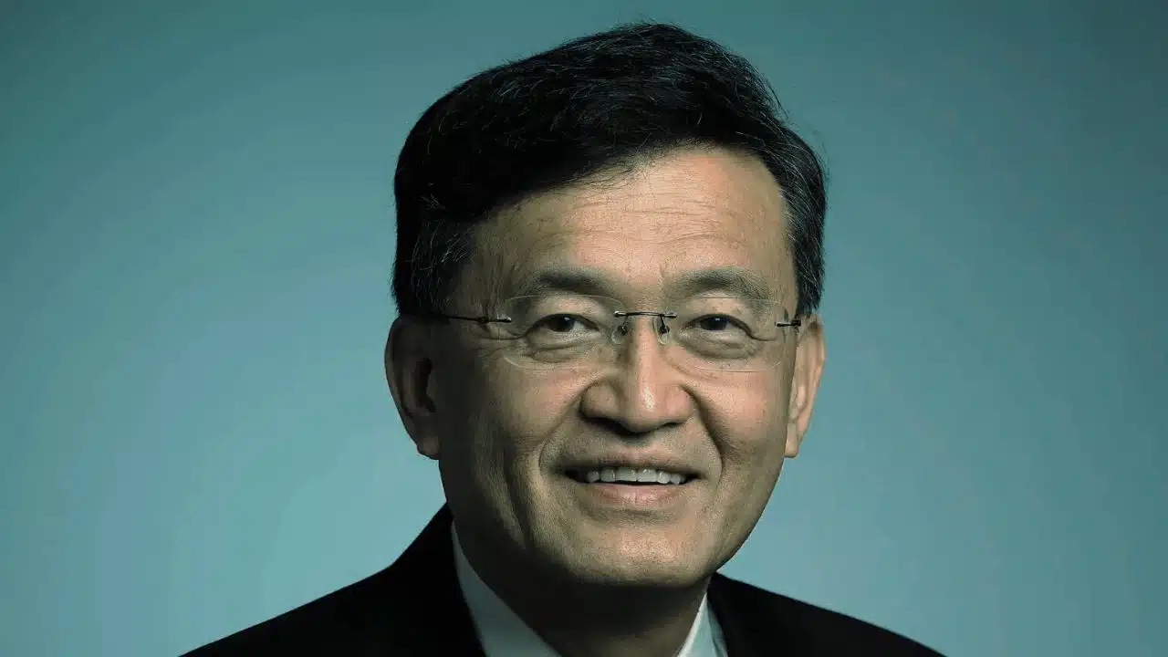 trump calls for intel boss resignation china concerns