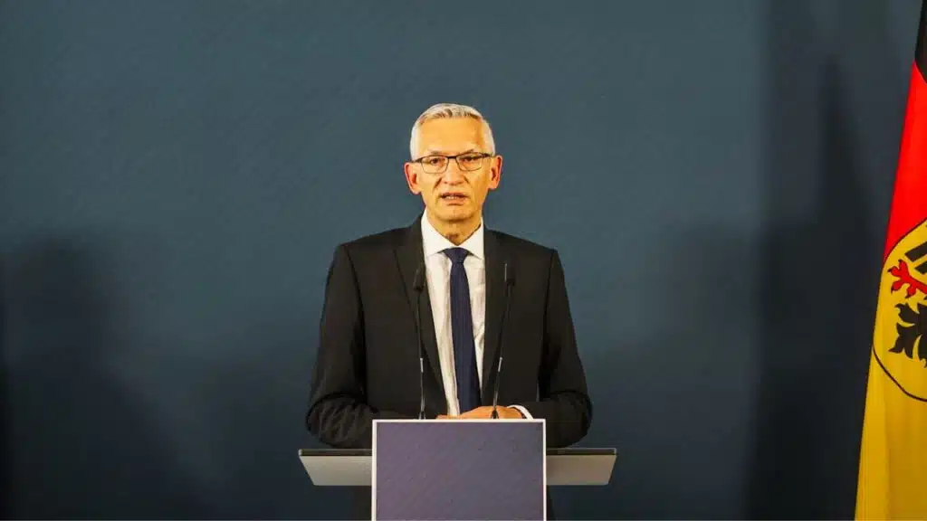 germany intelligence warns russia could attack nato