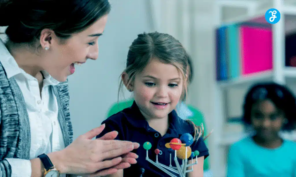 How can I effectively use verbal praise