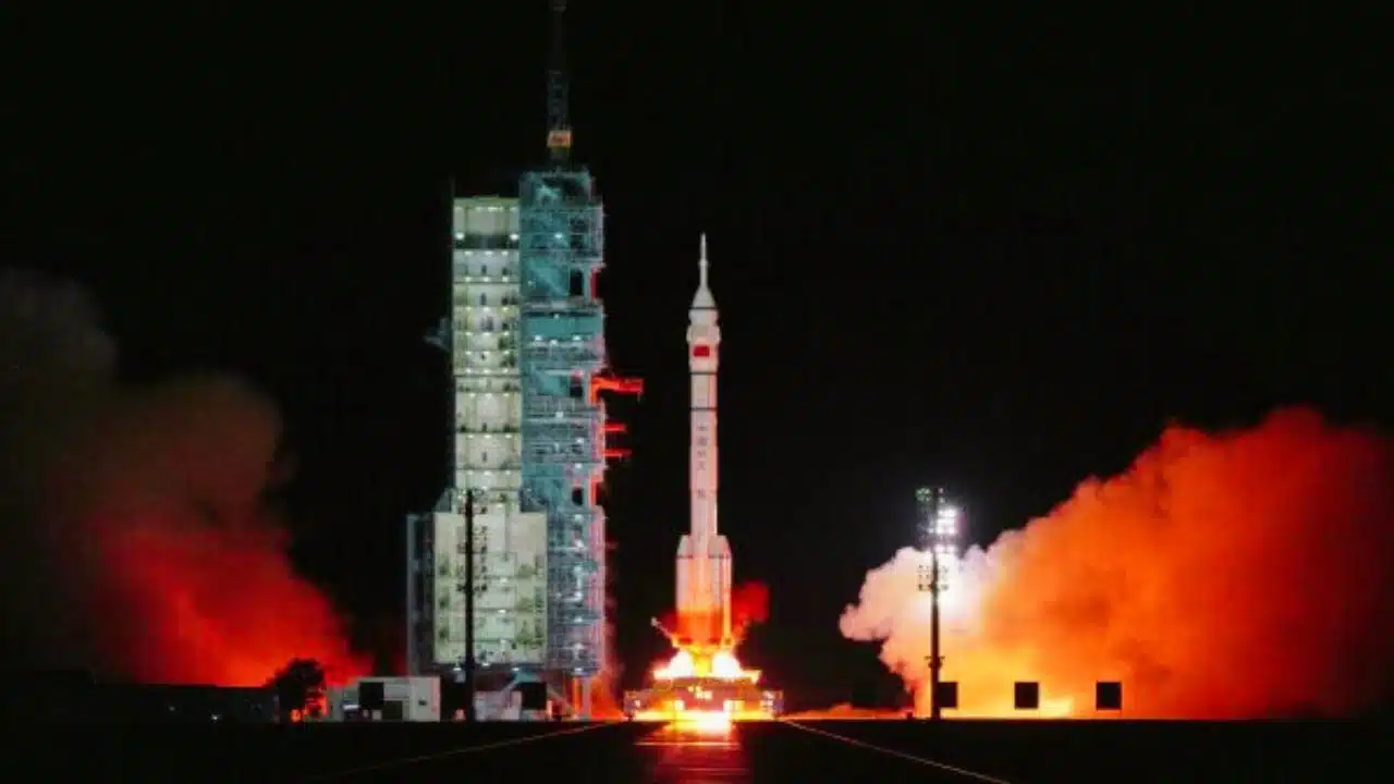 shenzhou-22 launch early after debris damages spacecraft