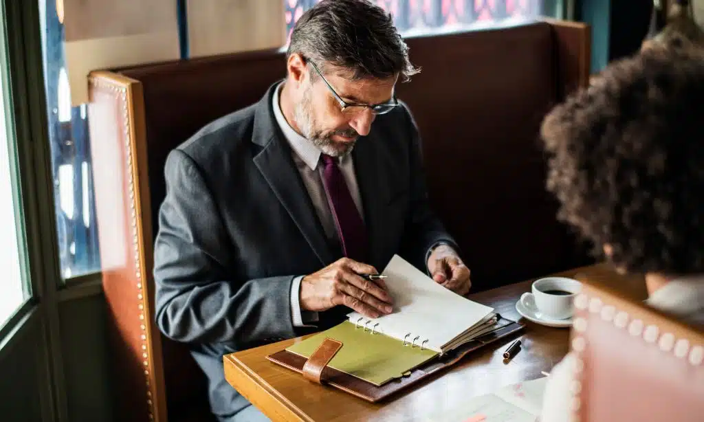 How do I check a lawyer’s licensing and bar status