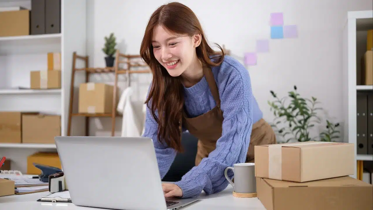 Tools and Strategies to Keep Tabs on Your E-Commerce Inventory