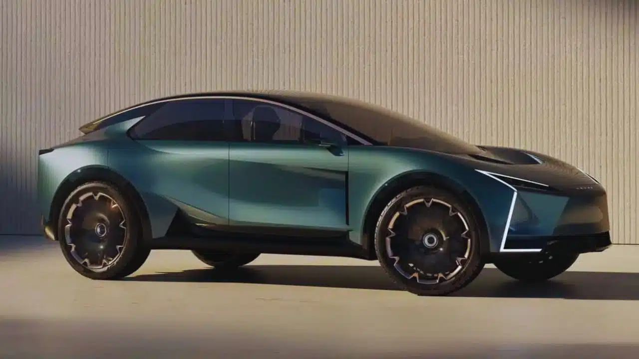 Toyota Targets 40-Year Solid-State Battery for Green Mobility