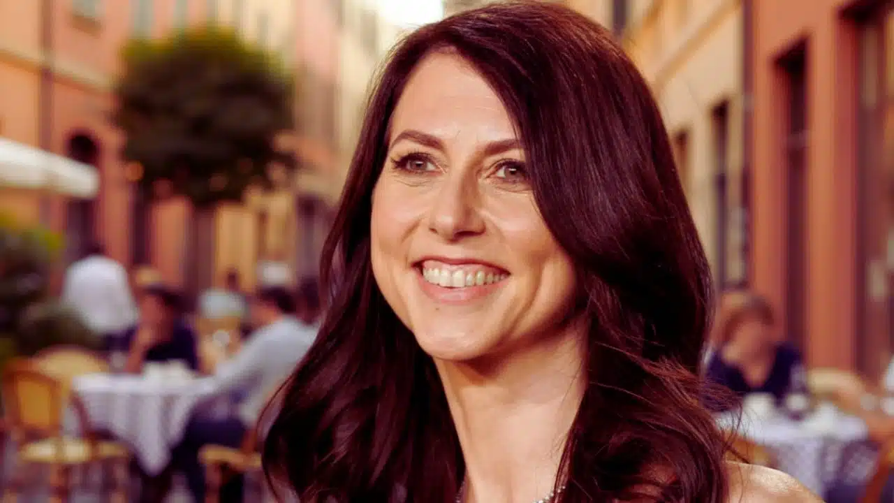 mackenzie scott 80 million donation