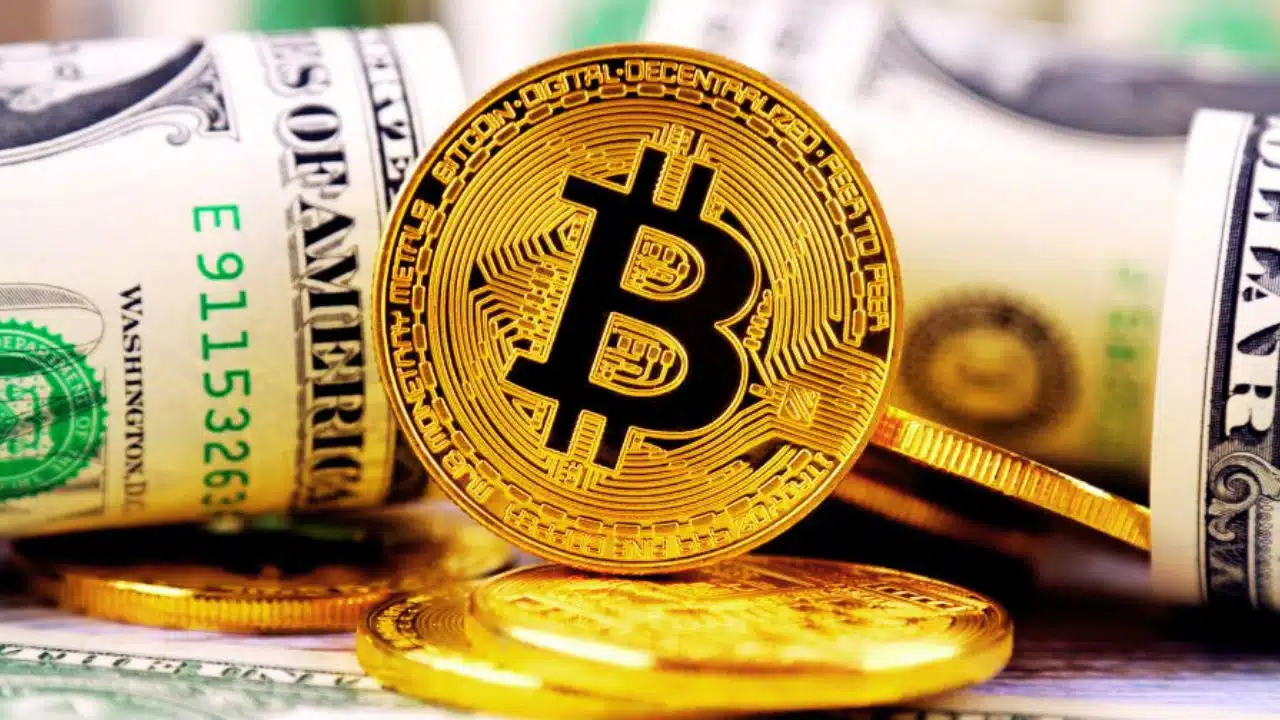 bitcoin worst monthly loss since 2022