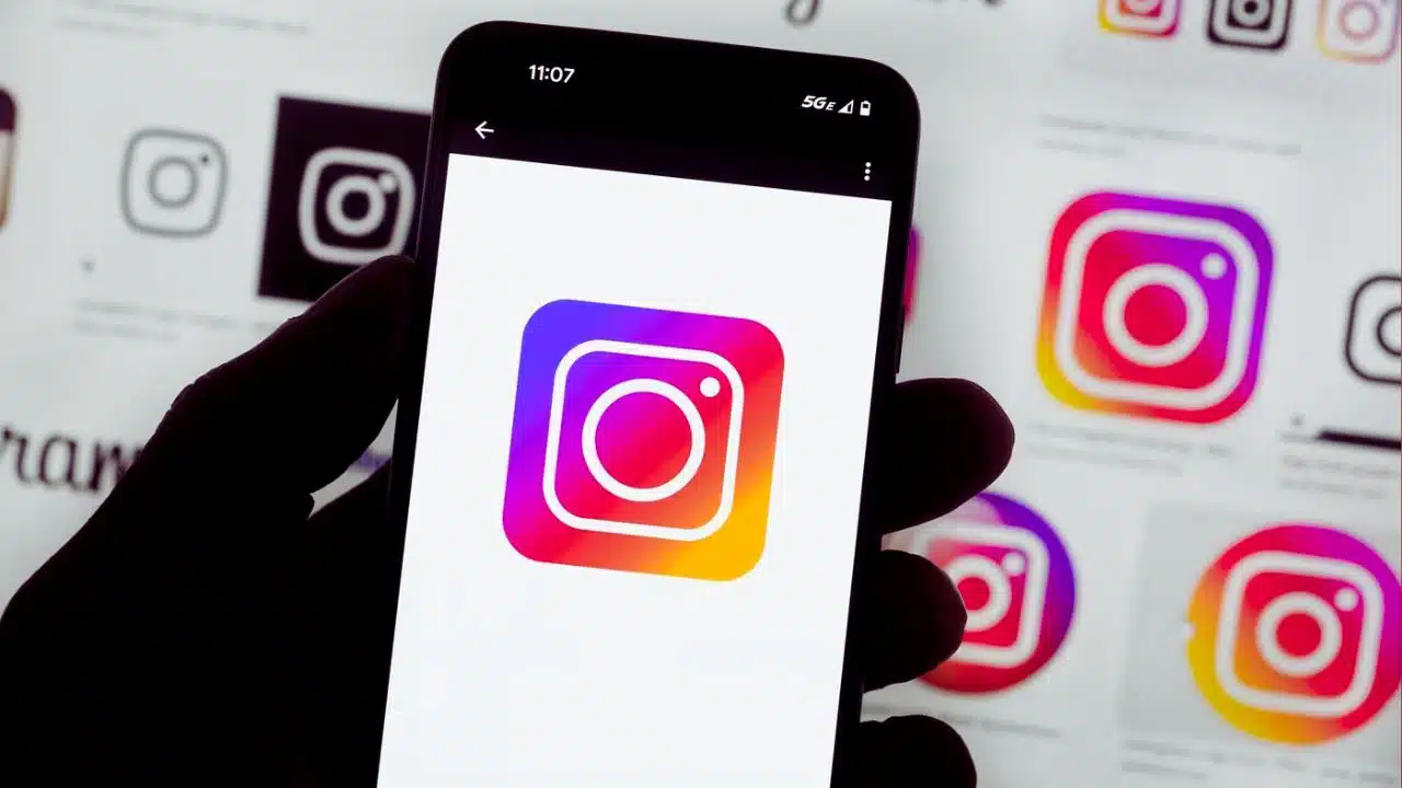 Customize Instagram Reels Algorithm