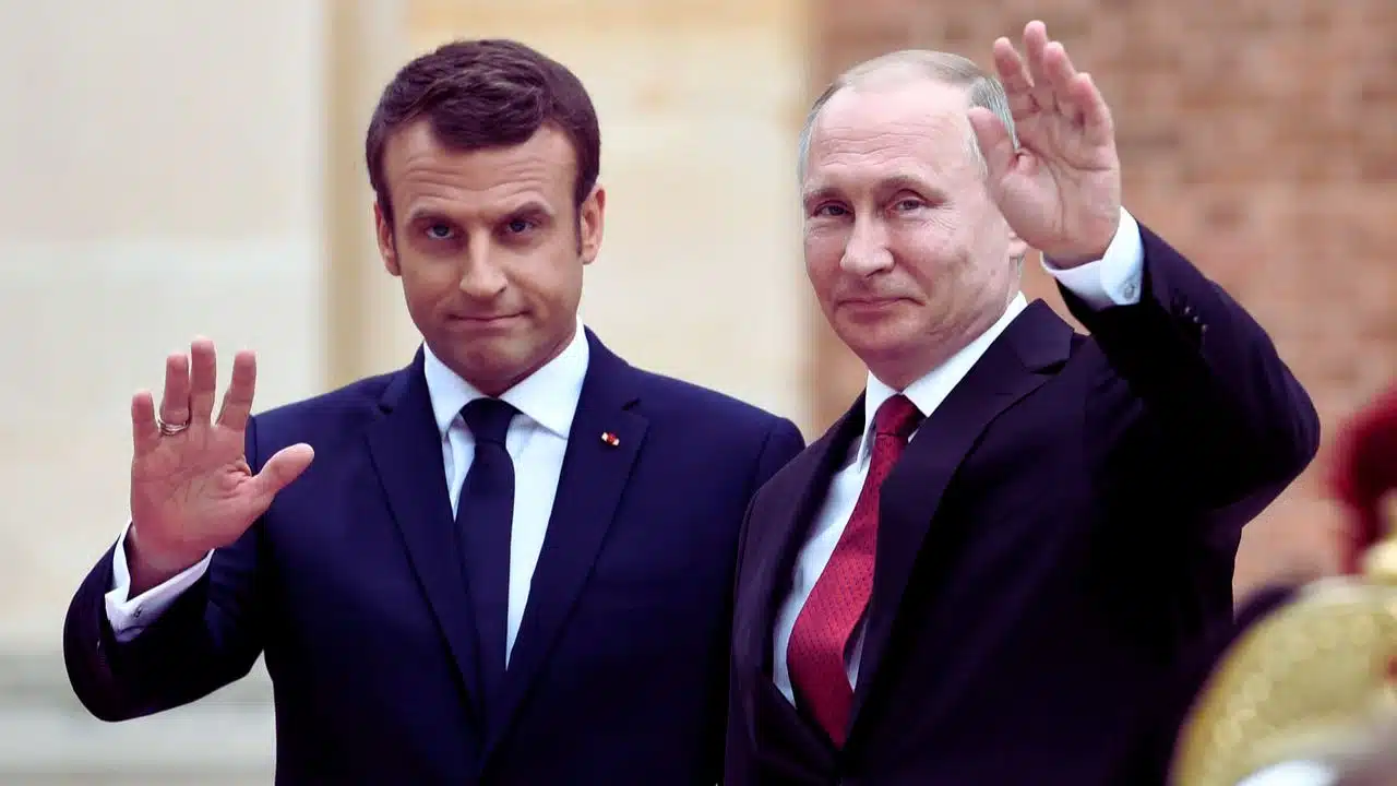 Macron-Putin talks