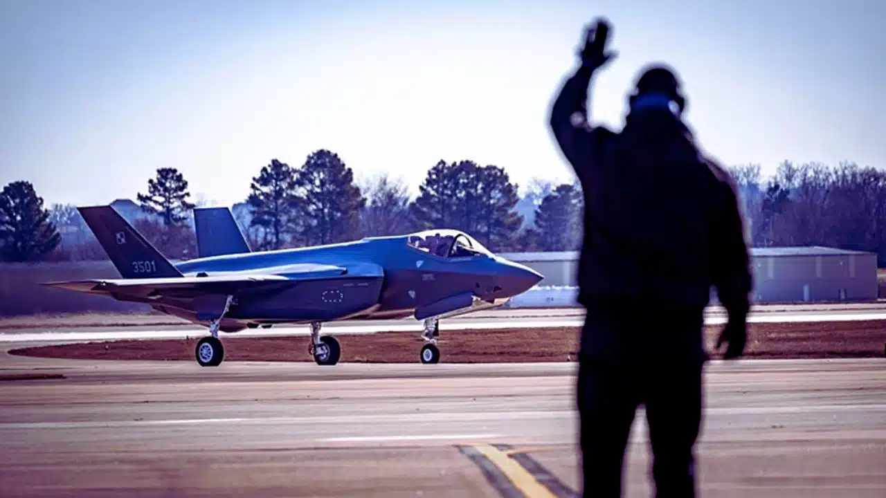 Poland Scrambles Jets Russia Strikes Ukraine