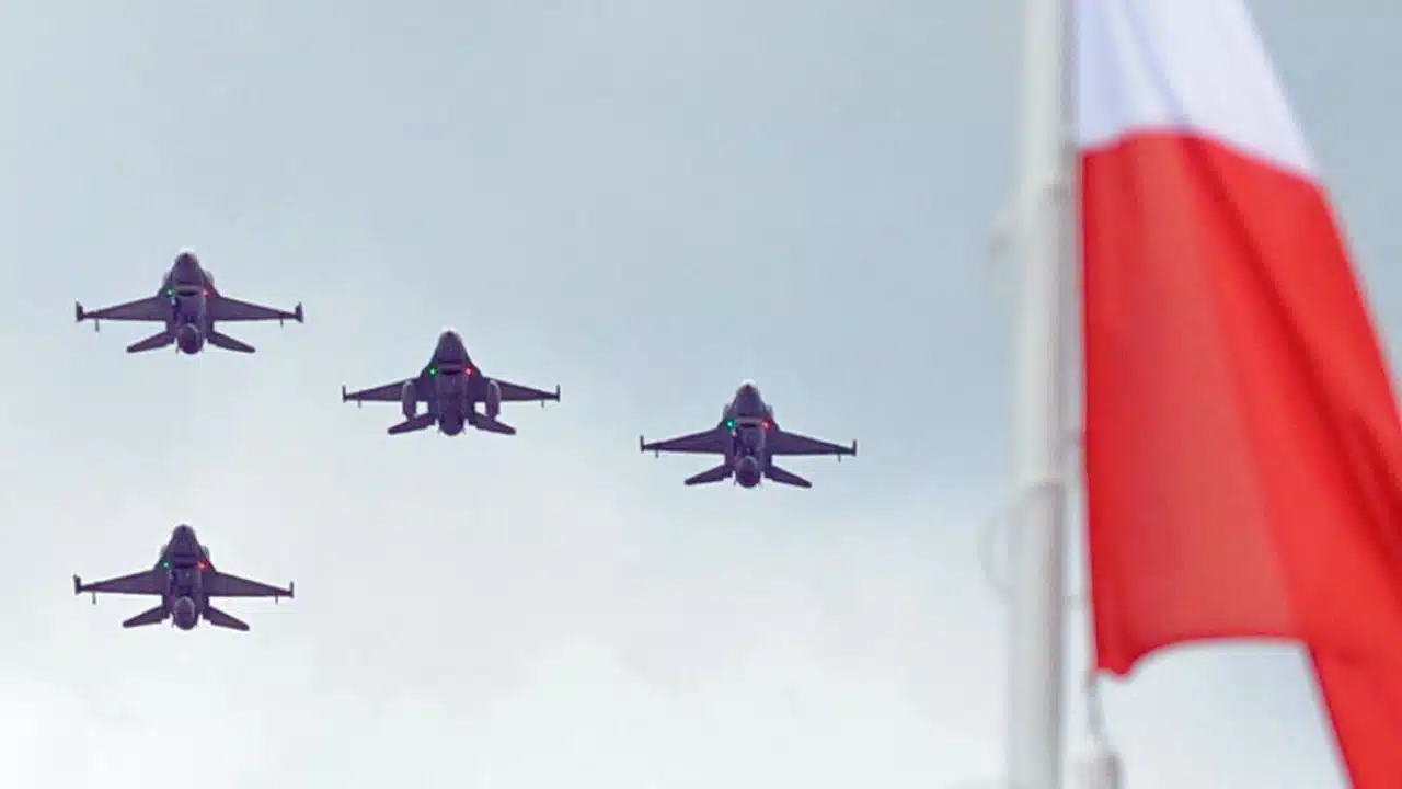 Polish jets scramble to intercept Russian aircraft