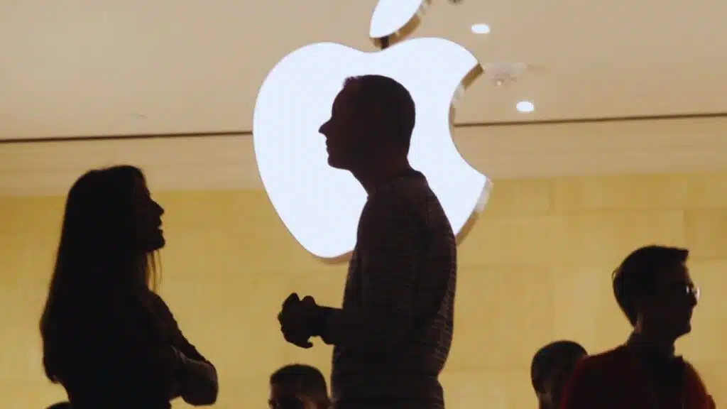 apple hires amar subramanya vp of ai